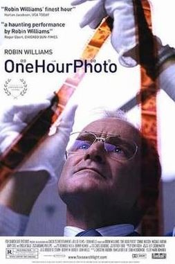 One Hour Photo movie poster