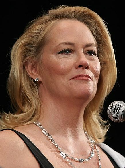 Cybill Shepherd as Maddie (Madelyn) Hayes